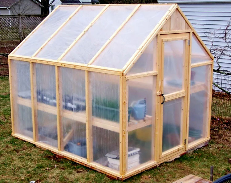 Building A Small Greenhouse Of Your Own Is Easy